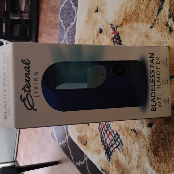 New Eternal Living Bladeless fan with humidifier - Picture 1 of 3